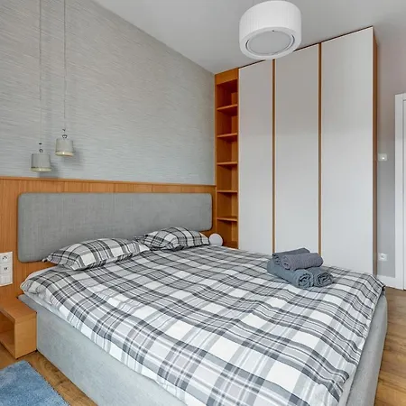 Premium Family & Business Old Town Riverside With Parking Apartment Danzig