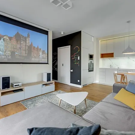 Premium Family & Business Old Town Riverside With Parking Апартаменты *